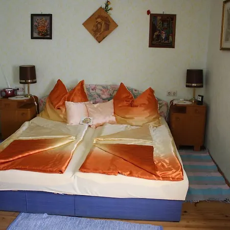 Weinbau-Gaestezimmer Martin Und Eva Maria Jamek *