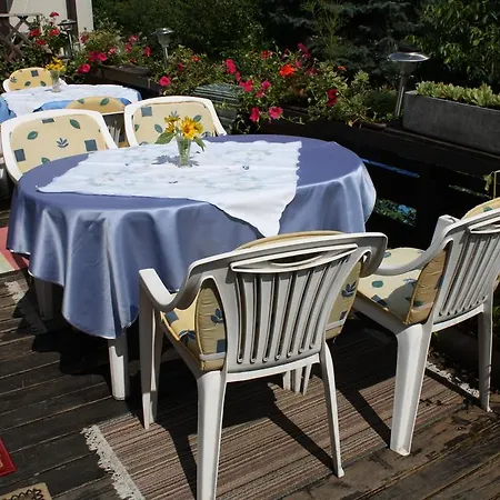 Weinbau-gaestezimmer Martin Und Eva Maria Jamek *