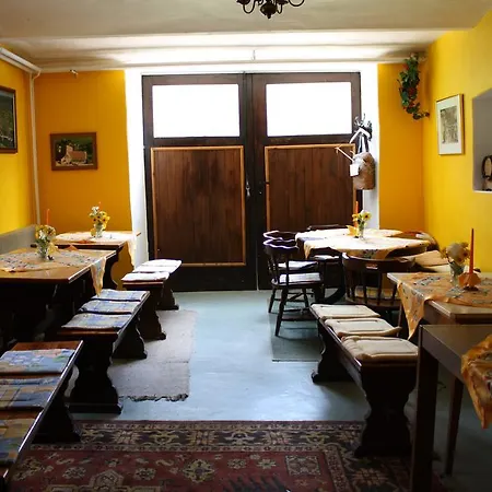 Weinbau-gaestezimmer Martin Und Eva Maria Jamek Apartamento *