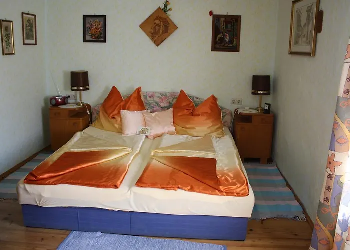 Weinbau-gaestezimmer Martin Und Eva Maria Jamek *