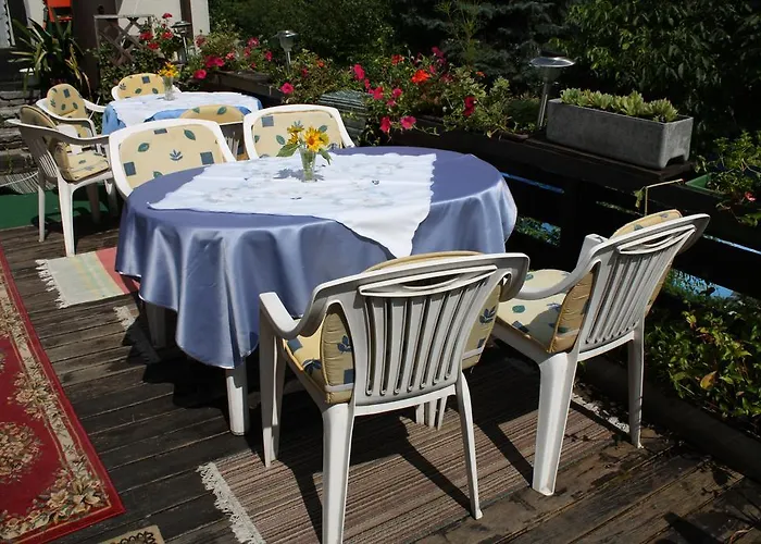 Weinbau-gaestezimmer Martin Und Eva Maria Jamek *