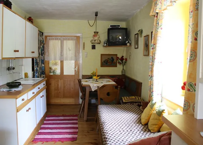 Weinbau-gaestezimmer Martin Und Eva Maria Jamek